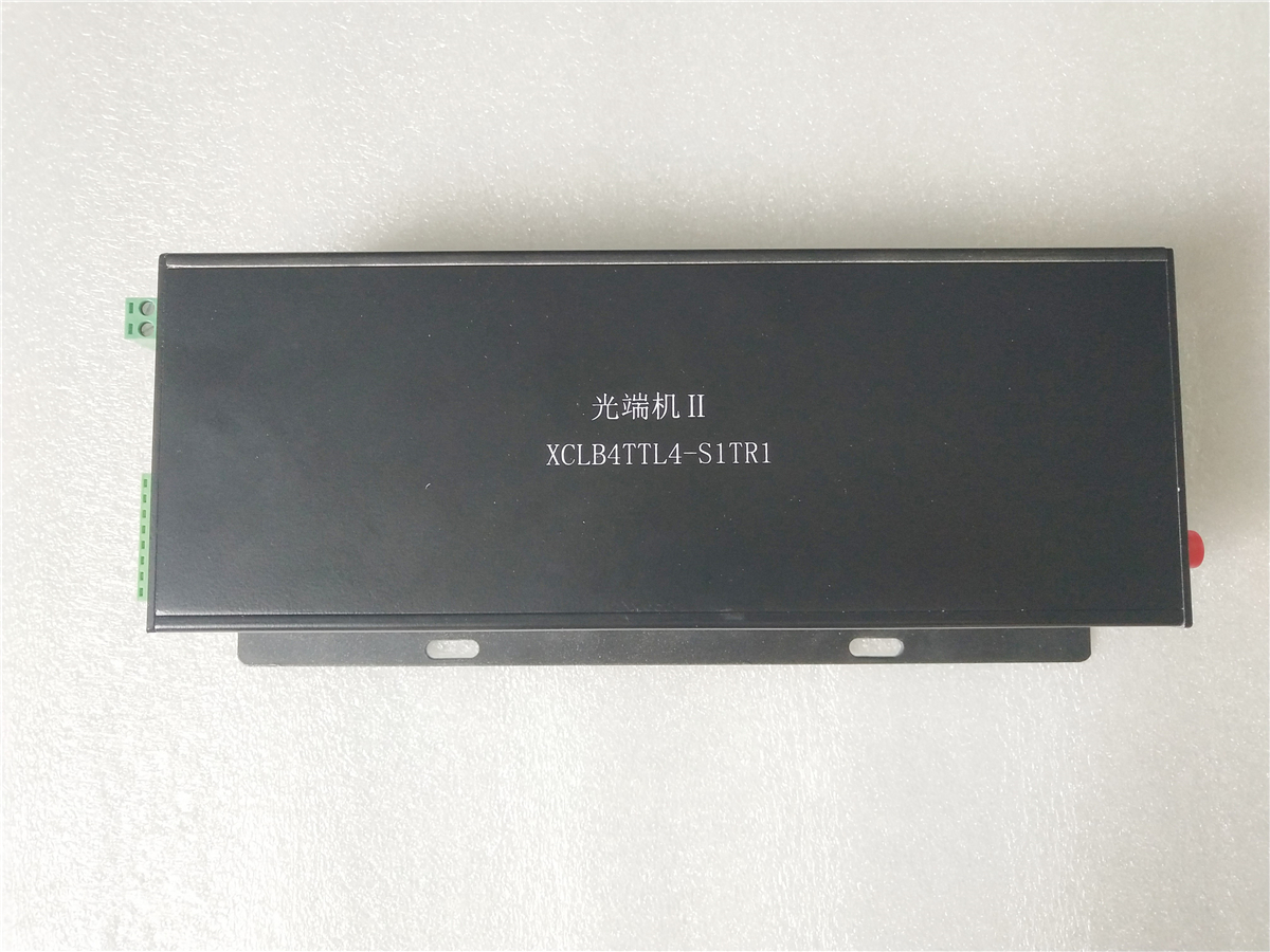 XCV2D2LA11TTL4-SRR1光端机